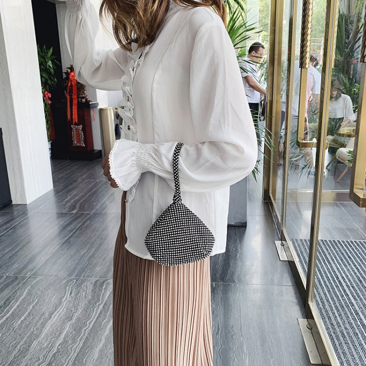 Women Fashion Banquet Party Diamond Handbag(Black) by bashfashion