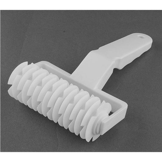 3 PCS Large Leather Cutter Plastic Netting Knife Roller Knife, Hob Cookie / Pizza Pie Crust Special Cake Mould by bashfashion