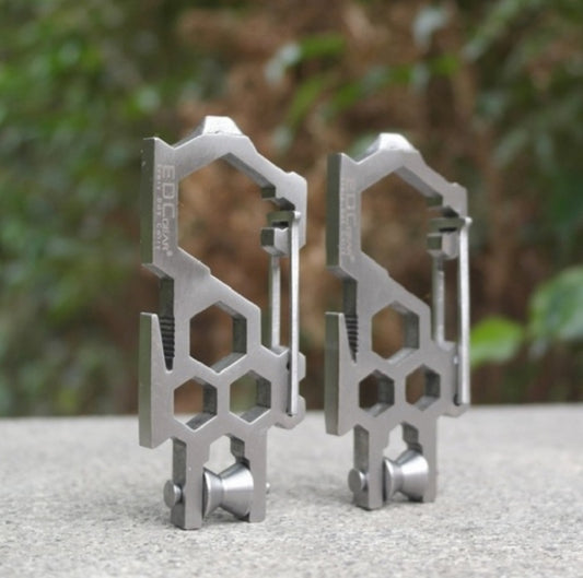 Professional Load-Bearing Multifunctional Carabiner Outdoor Survive Gadget by bashfashion