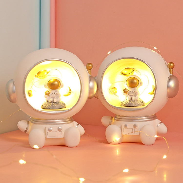 Astronaut Star Lights Ornaments Home Resin Night Light(Daylight Stars) by bashfashion