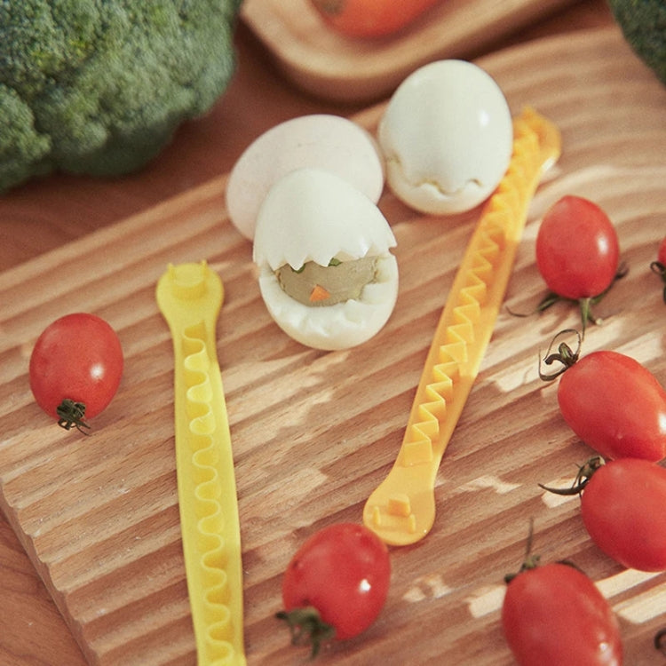 2pcs /Set Lace Egg Cutter DIY Egg Mold Kitchen Salad Making Tools by bashfashion