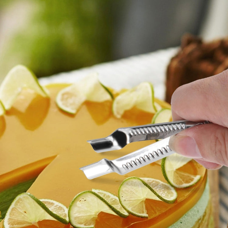 2pcs Stainless Steel Cake Lace Clip Pastry Cake Clamp Baking Tools, Model: C105-1 Triangle by bashfashion