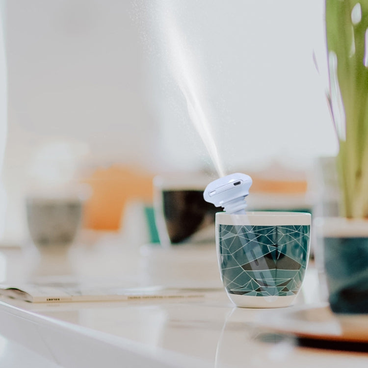 USB Plug-in Mini Portable Detachable Car Humidifier, Spec: Humidifier+1set Sticks by bashfashion