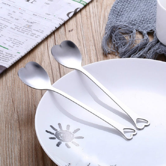 2 PCS Stainless Steel Spoon Portable Metal Coffee Teaspoon Creative Love Heart Shaped Wedding Party Gift Dinnerware, Color:Silver Single Hole Love by bashfashion