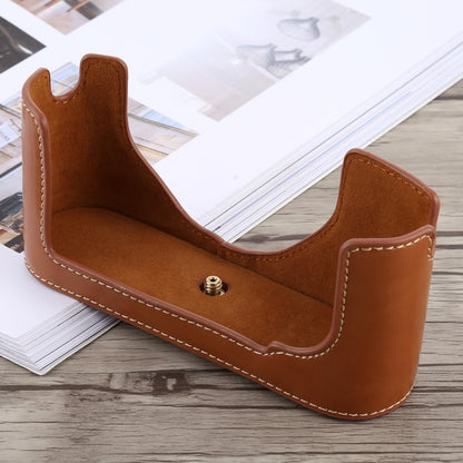 1/4 inch Thread PU Leather Camera Half Case Base for Leica M9 (Brown) by bashfashion