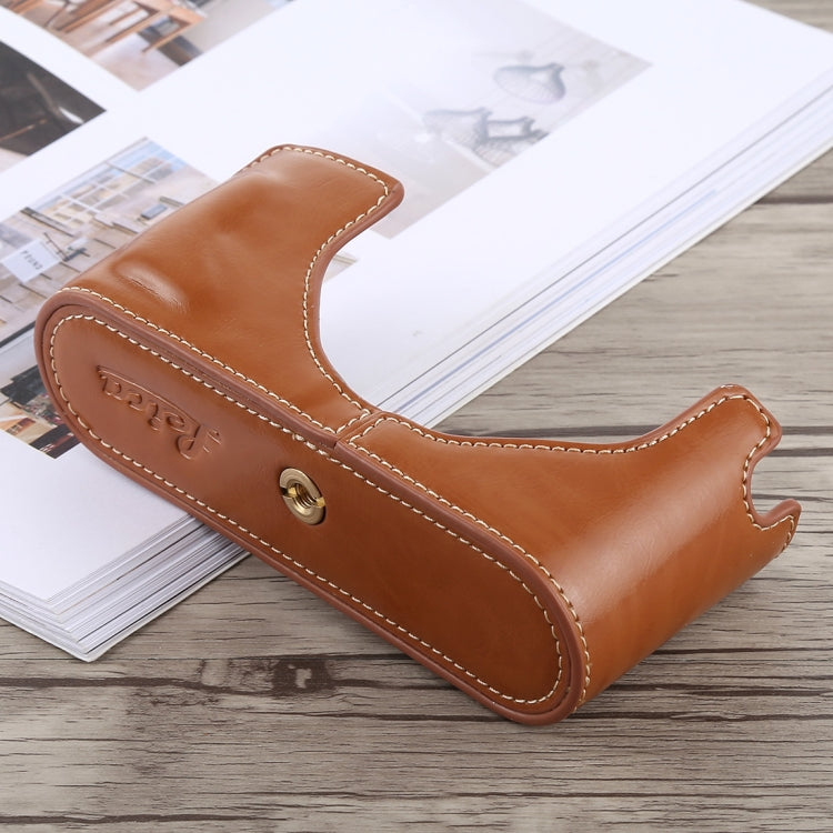 1/4 inch Thread PU Leather Camera Half Case Base for Leica M9 (Brown) by bashfashion