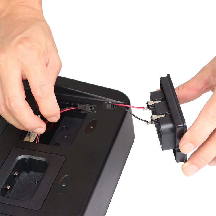 RETEVIS RTC48 Multi-function Interchangeable Slots Six-Way Walkie Talkie Charger for Retevis RT48/RT648 by RETEVIS