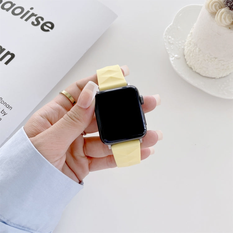 Modern Style Silicone Watch Band For Apple Watch Series 9&8&7 41mm / SE 3&SE 2&6&SE&5&4 40mm / 3&2&1 38mm, Style:Black Buckle(Yellow) by bashfashion