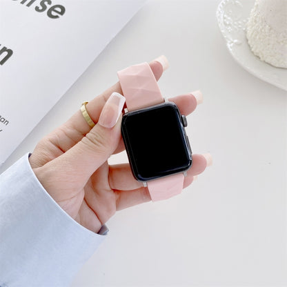 Modern Style Silicone Watch Band For Apple Watch Ultra 49mm&Watch Ultra 2 49mm / Series 9&8&7 45mm / SE 3&SE 2&6&SE&5&4 44mm / 3&2&1 42mm, Style:Black Buckle(Light Pink) by bashfashion