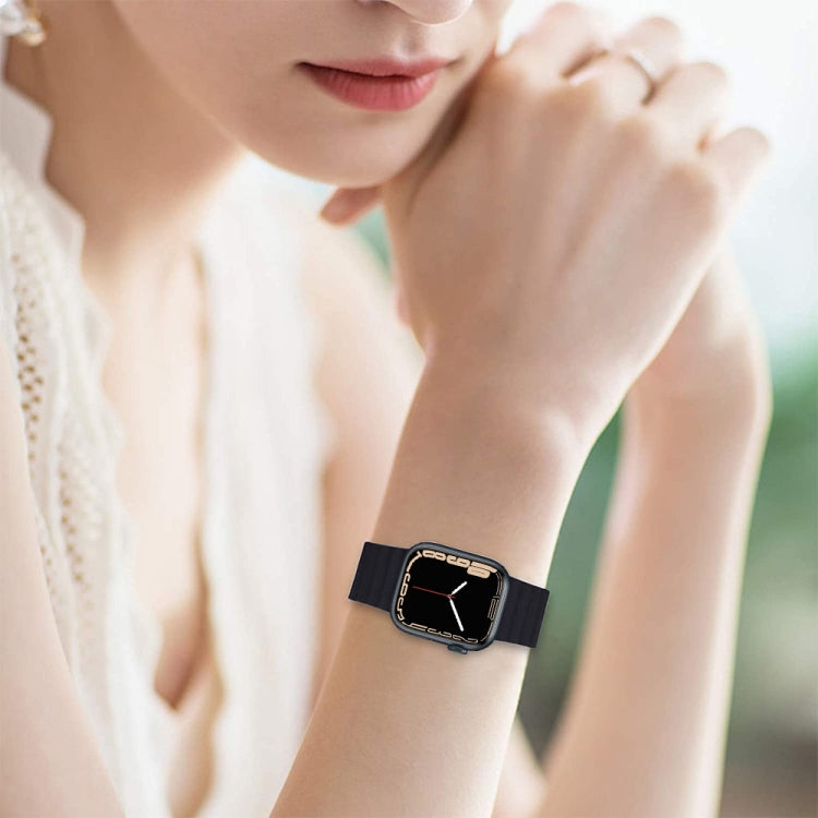 Integrated Silicone Strap Watch Band For Apple Watch Series 9&8&7 41mm / SE 3&SE 2&6&SE&5&4 40mm / 3&2&1 38mm(Midnight) by bashfashion