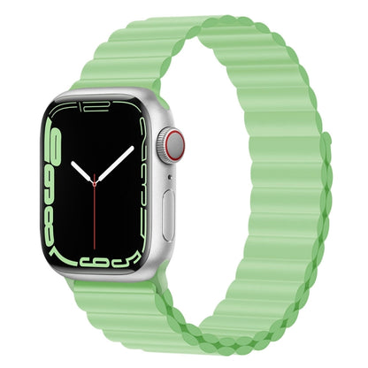 Silicone Magnet Watch Band For Apple Watch Ultra 49mm&Watch Ultra 2 49mm / Series 9&8&7 45mm / SE 3&SE 2&6&SE&5&4 44mm / 3&2&1 42mm(Green) by bashfashion