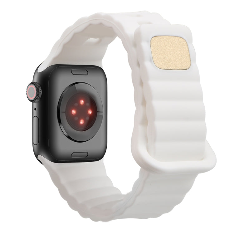 Reverse Buckle Silicone Watch Band for Apple Watch Ultra 49mm&Watch Ultra 2 49mm / Series 9&8&7 45mm / SE 3&SE 2&6&SE&5&4 44mm / 3&2&1 42mm(White) by bashfashion