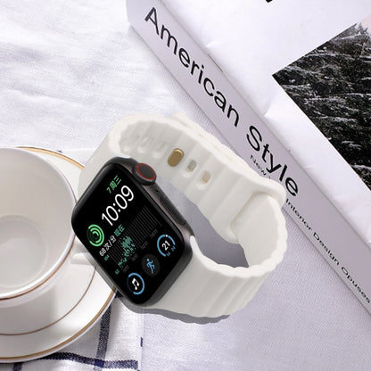 Reverse Buckle Silicone Watch Band for Apple Watch Ultra 49mm&Watch Ultra 2 49mm / Series 9&8&7 45mm / SE 3&SE 2&6&SE&5&4 44mm / 3&2&1 42mm(White) by bashfashion