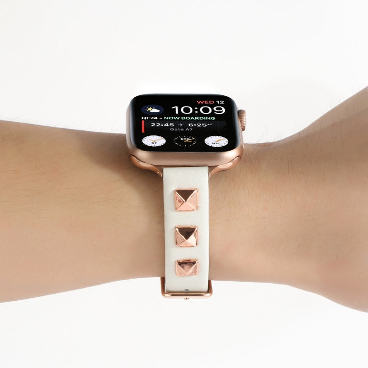 Rivet Genuine Leather Watch Band For Apple Watch Ultra 49mm&Watch Ultra 2 49mm / Series 9&8&7 45mm / SE 3&SE 2&6&SE&5&4 44mm / 3&2&1 42mm(White) by bashfashion