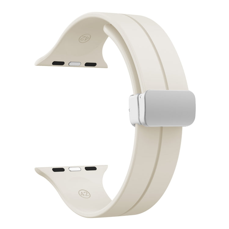 Magnetic Fold Clasp Silicone Watch Band For Apple Watch Ultra 49mm&Watch Ultra 2 49mm / Series 9&8&7 45mm / SE 3&SE 2&6&SE&5&4 44mm / 3&2&1 42mm(Starlight) by bashfashion