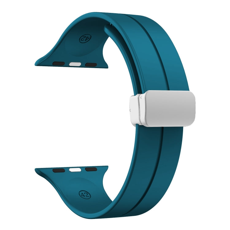 Magnetic Fold Clasp Silicone Watch Band For Apple Watch Ultra 49mm&Watch Ultra 2 49mm / Series 9&8&7 45mm / SE 3&SE 2&6&SE&5&4 44mm / 3&2&1 42mm(Rock Green) by bashfashion