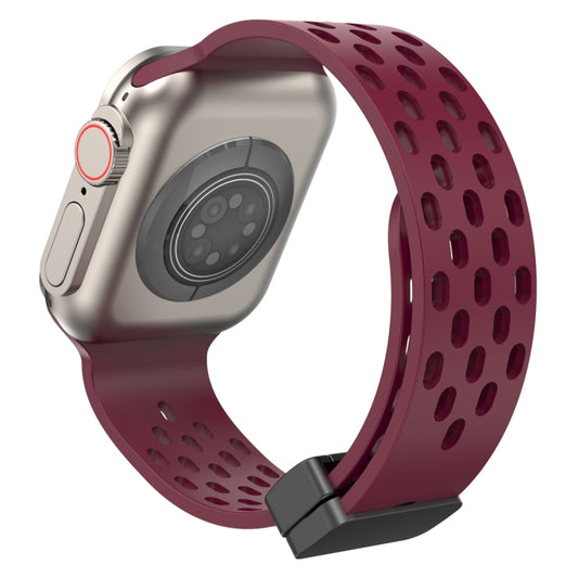 Magnetic Clasp Silicone Watch Band For Apple Watch Ultra 49mm&Watch Ultra 2 49mm / Series 9&8&7 45mm / SE 3&SE 2&6&SE&5&4 44mm / 3&2&1 42mm(Wine Red) by bashfashion