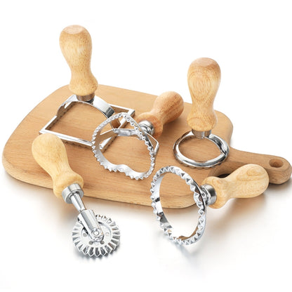 Zinc Alloy Biscuit Mold Cake Mould Baking Kitchen Tools, Style:Heart by bashfashion