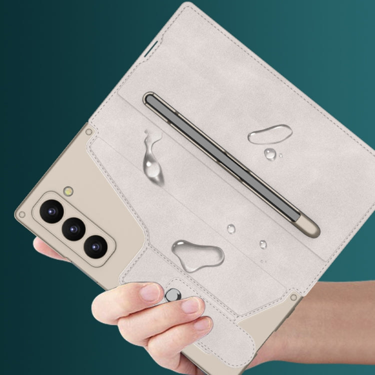 EDA006570701C_2.jpg@70d3e4edf63860012a666e7a8dcad36f