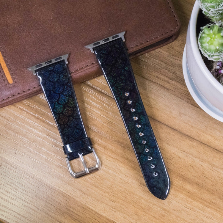 For Apple Watch 5 & 4 44mm / 3 & 2 & 1 42mm Discolor Glitter Fish Scale Texture Watch Band(Black) by bashfashion