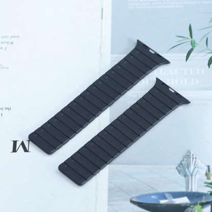 For Apple Watch Series 8 41mm Magnetic Silicone Watch Band(Midnight) by bashfashion
