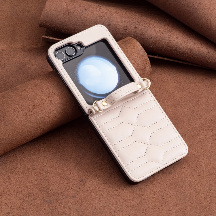 EDA006957001D_3.jpg@c735e32f38d82909bd62950e49803963