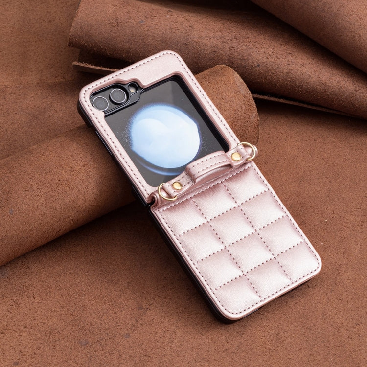 EDA006957701F_3.jpg@4c0ea9497087d6a6b4818e5fcd09aaf0