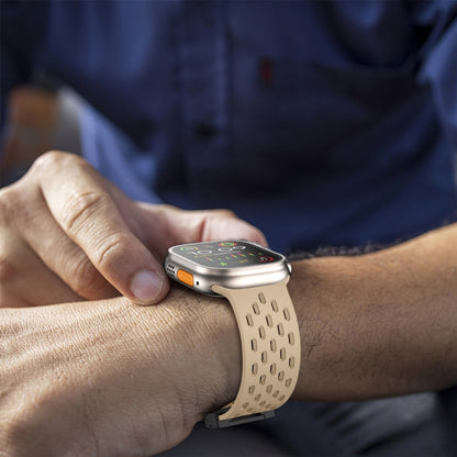 For Apple Watch 46mm / 49mm / 45mm / 44mm Mesh Silicone Buckle Watch Band(Milk Tea) by bashfashion