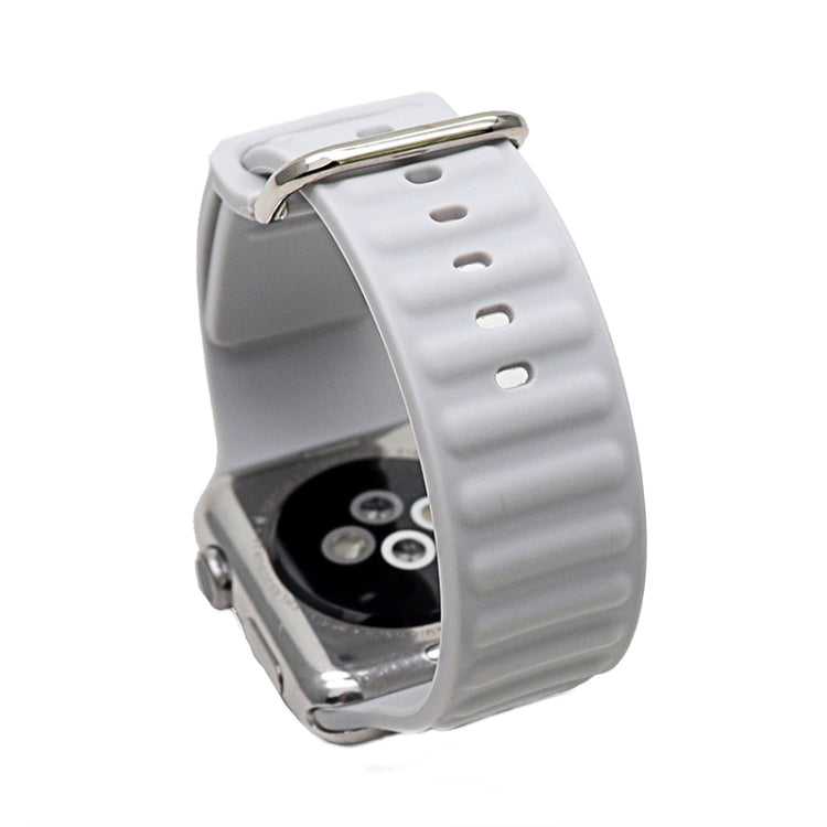 Silicone Watch Band For Apple Watch Series 9&8&7 41mm / SE 3&SE 2&6&SE&5&4 40mm / 3&2&1 38mm(White) by bashfashion