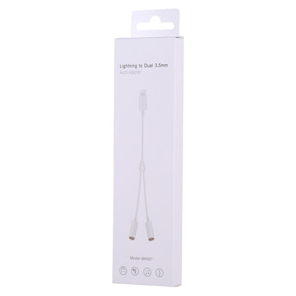MH027 16cm 2 in 1 Dual 3.5mm Female to 8 Pin Male Audio Adapter by bashfashion