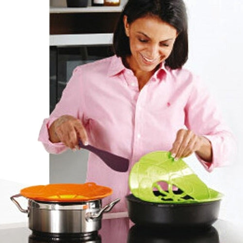 New Spill-Proof, Anti-Flutter and Heat-Resistant Silicone Pot Cover (Ramdom Color Delivery) by bashfashion