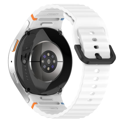 For Samsung Galaxy Watch 5 40 / 44mm Wavy Grain Stitched Black Buckle Silicone Watch Band(White) by bashfashion