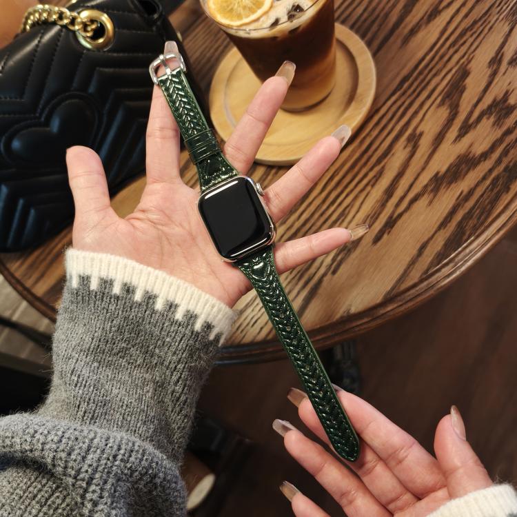 For Apple Watch 46mm / 49mm / 45mm / 44mm Heart-Shaped Embossed Leather Watch Band(Forest Green) by bashfashion