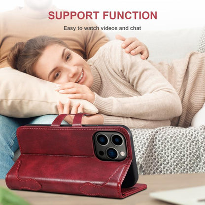 For iPhone 16 Suteni Q-03 Oil Wax Magnetic Clasp Leather Phone Case(Red) by Suteni