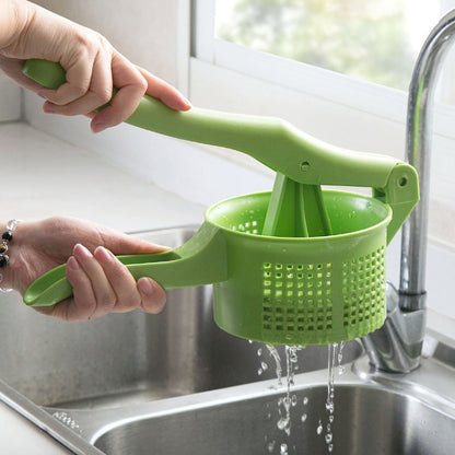 Vegetable Dehydrating Vegetable Stuffing Water Squeezer(Green) by bashfashion