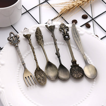6pcs / Set Vintage Mini Coffee Spoons Suit Royal Style Metal Carved Coffee Fruit Cutler Dessert Flatware Kitchen Tools Antique Bronze（With Antique Fork） by bashfashion