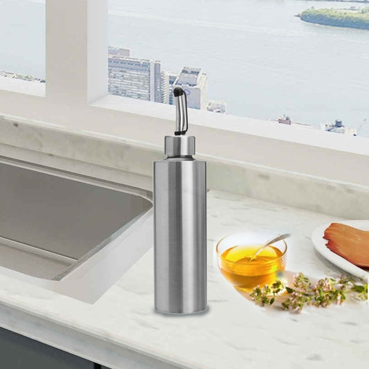 Cylindrical Seasoning Bottle Stainless Steel Oil Pot, Capacity:550 ml(A) by bashfashion