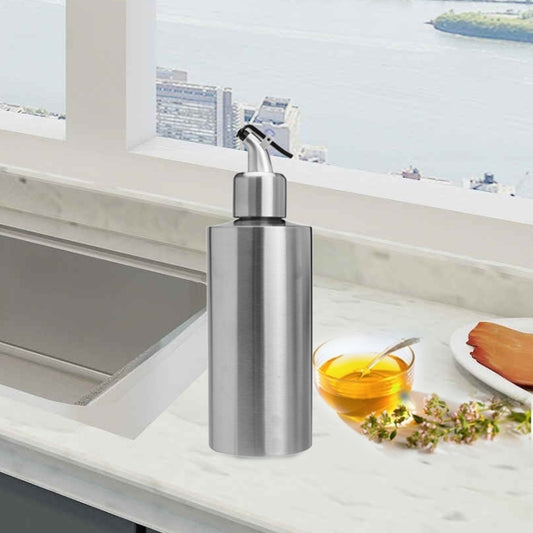 Cylindrical Seasoning Bottle Stainless Steel Oil Pot, Capacity:550 ml(B) by bashfashion