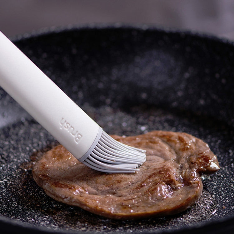 Kitchen Brush Removable Silicone Oil Brush Baking Barbecue Brush Oil Tool Random Color Delivery by bashfashion