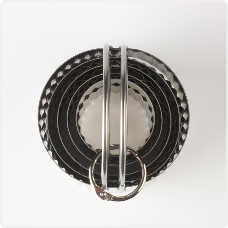 5 in 1 Stainless Steel Circular Wave Pattern Biscuit Cutter Set With Handle Fondant Tool Diameter: 8.5/7.5/6.3/5.3/4.3cm by bashfashion