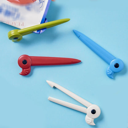 Cartoon Animal Sealing Clip Moisture-Proof Sealing Clip Kitchen Food Preservation Snack Milk Powder Clip(D920 Small Bird) by bashfashion