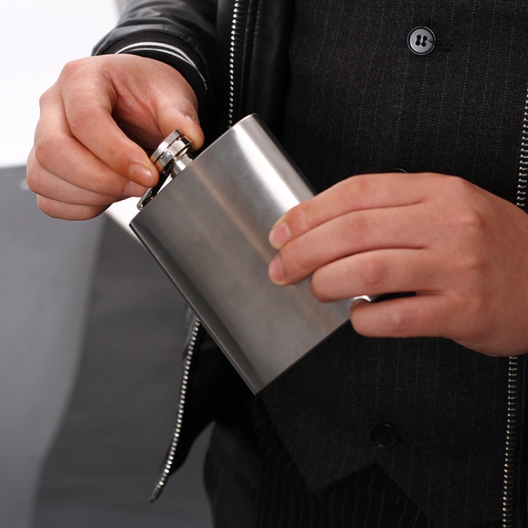 Portable Stainless Steel Hip Flask Set With Wine Glass Funnel(7OZ Jack Black Core) by bashfashion