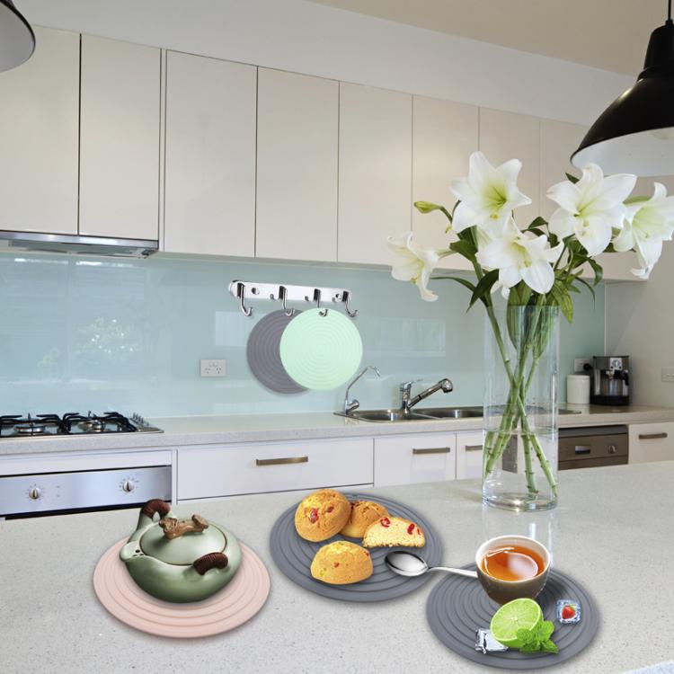 Food Grade Silicone Round Heat Insulation Mat Kitchen Anti-Scald And Anti-Slip Placemat(Pink) by bashfashion