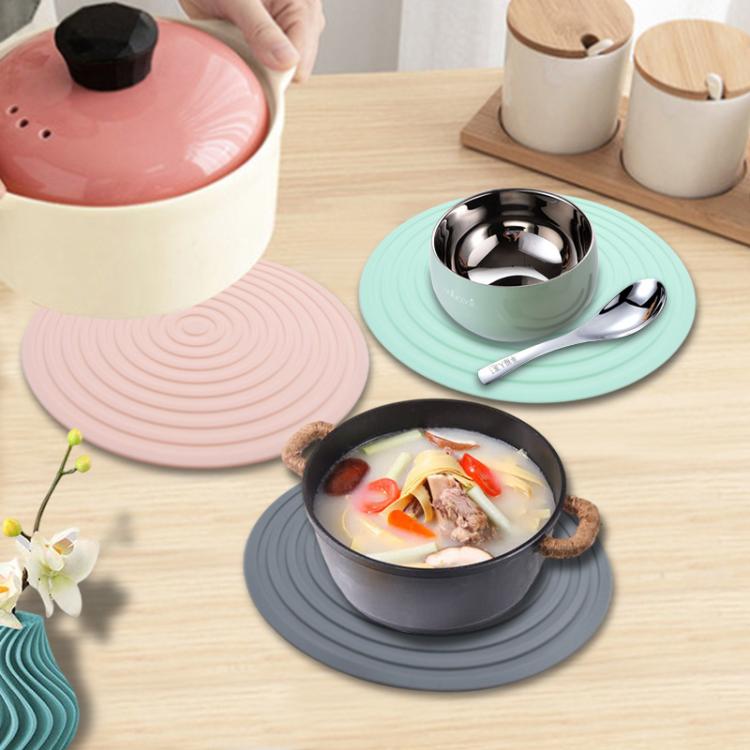 Food Grade Silicone Round Heat Insulation Mat Kitchen Anti-Scald And Anti-Slip Placemat(Pink) by bashfashion